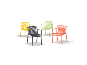 <b>Silla Hawai con brazos</b> | Silla con apoyabrazos plástica PP resistente, apilable y moderna para comedor y restaurantes